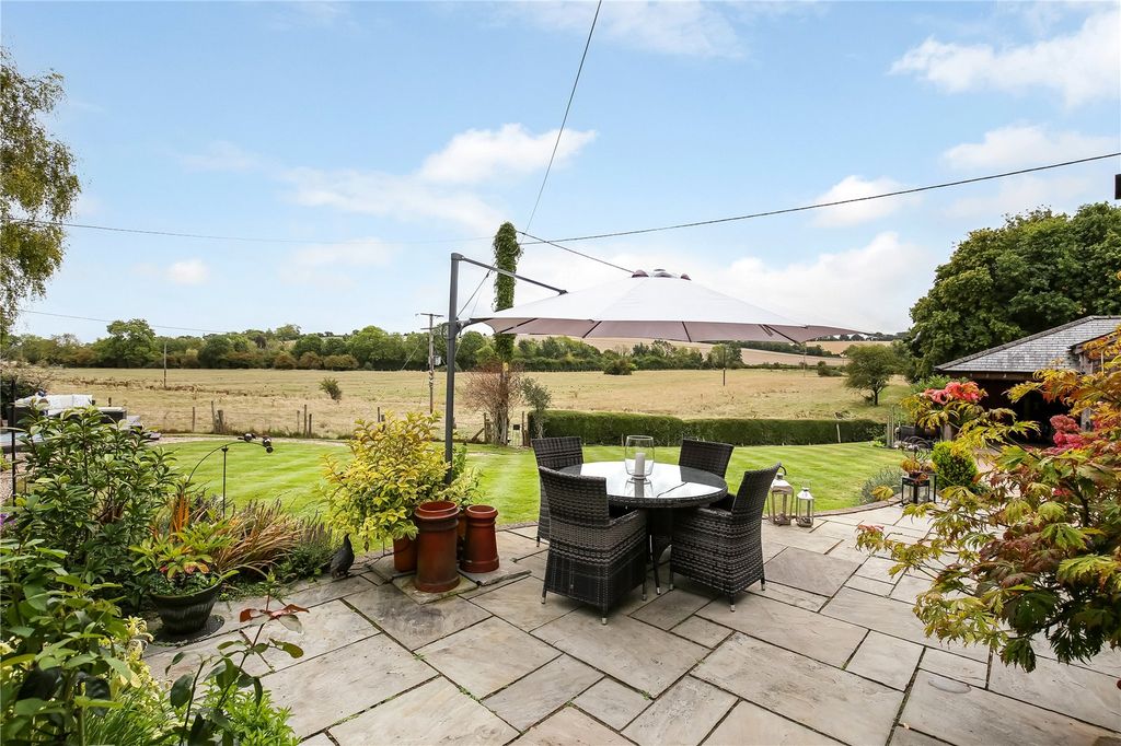 Property photo 2 of 22 Picture No. 04