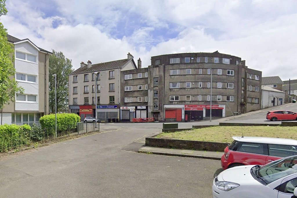 Property photo 1 of 2