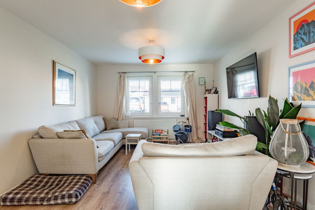 Property photo 3 of 30