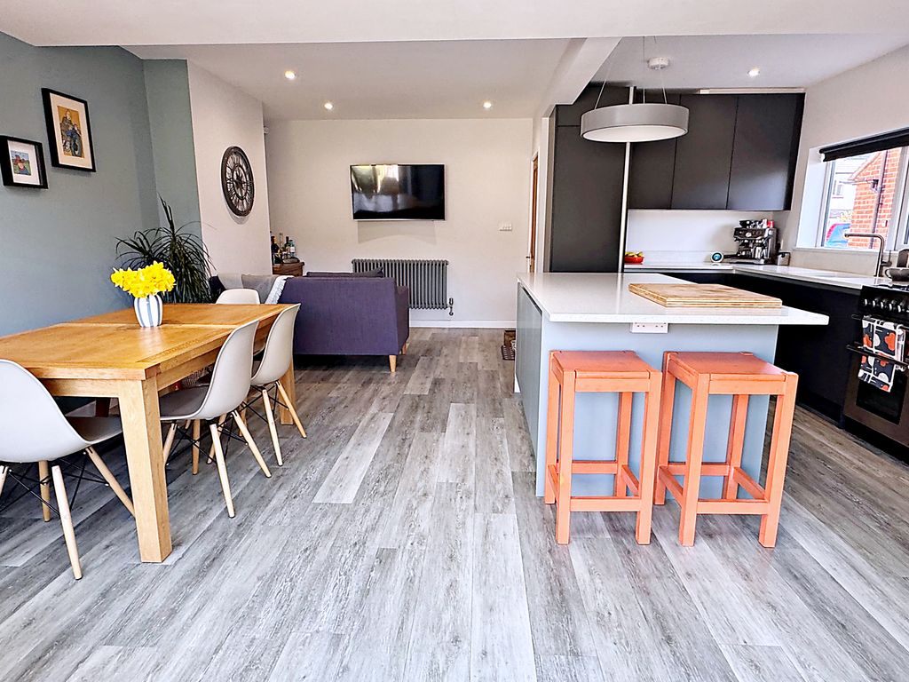 Property photo 2 of 26 Open Plan Kitchen/Dining Area