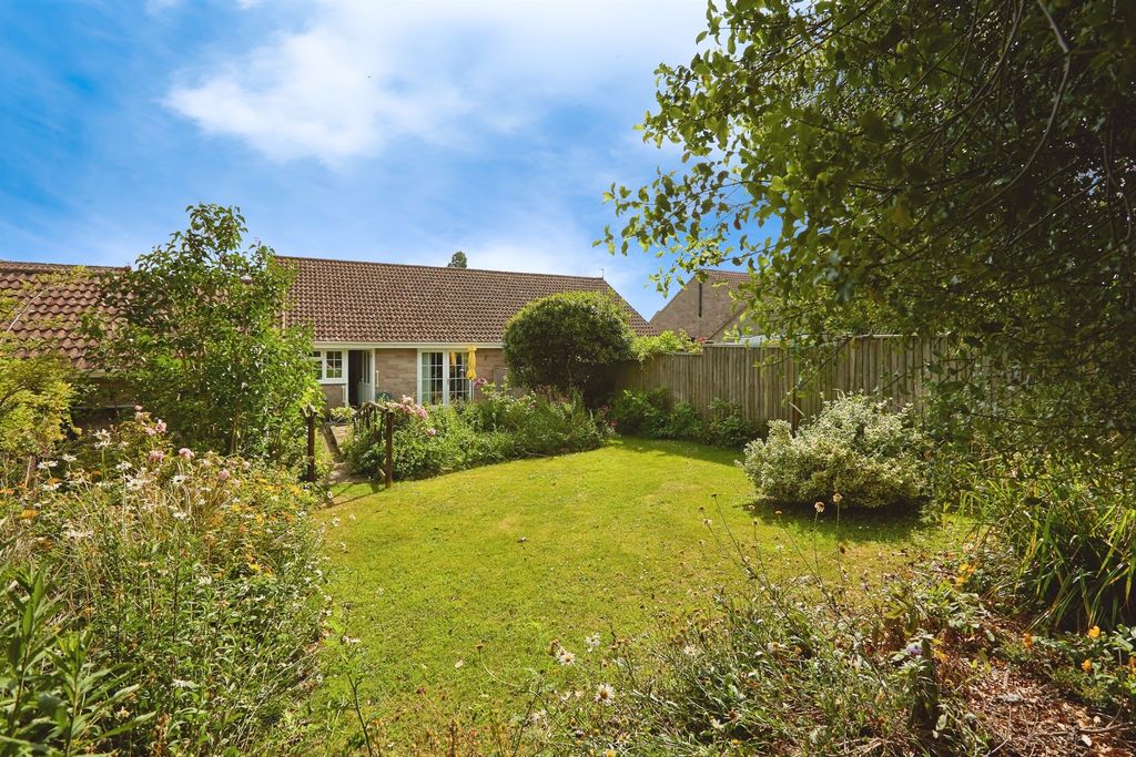 Property photo 3 of 17