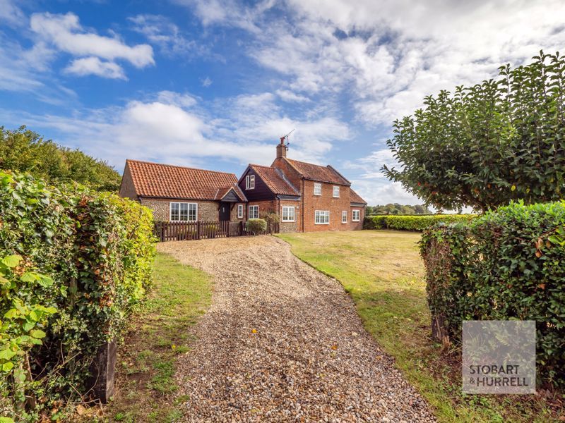 Property photo 2 of 34 Approach