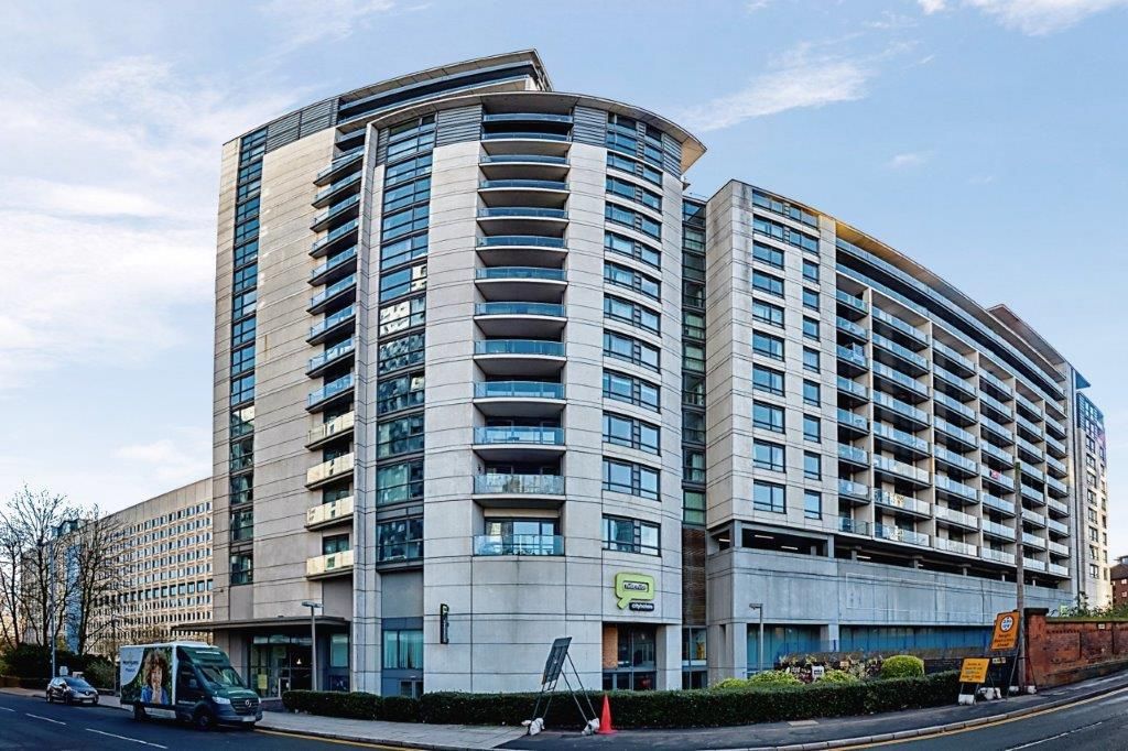 Property photo 1 of 8