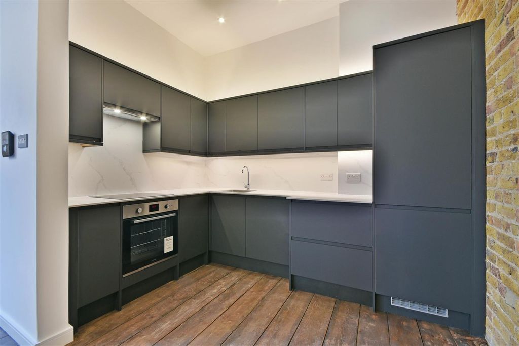 Property photo 2 of 12 K.Jpg