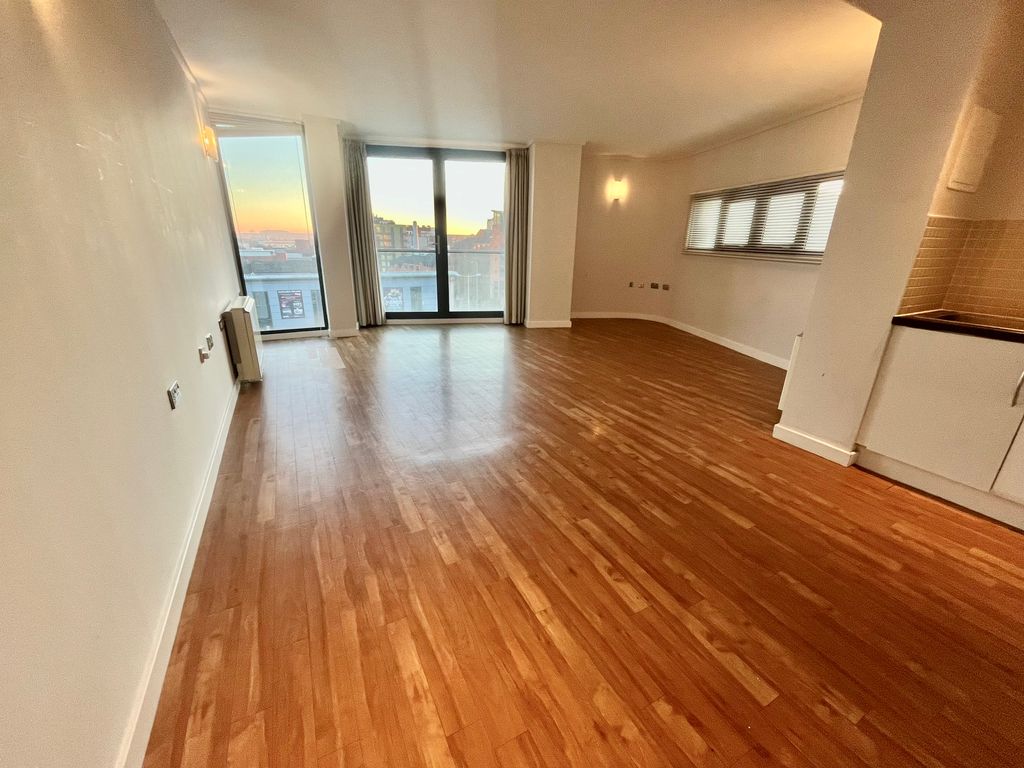 Property photo 2 of 7 Image