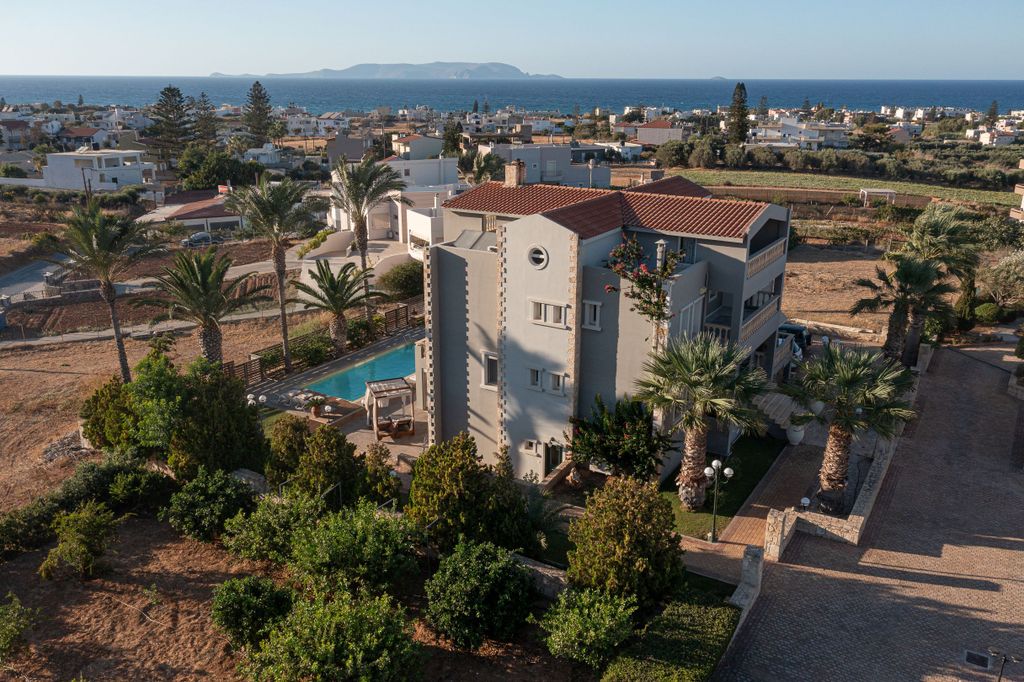 Property photo 1 of 30