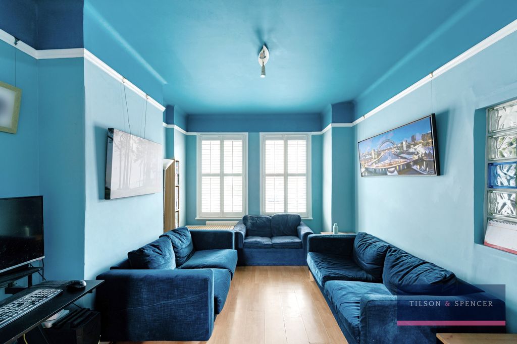 Property photo 2 of 14 2