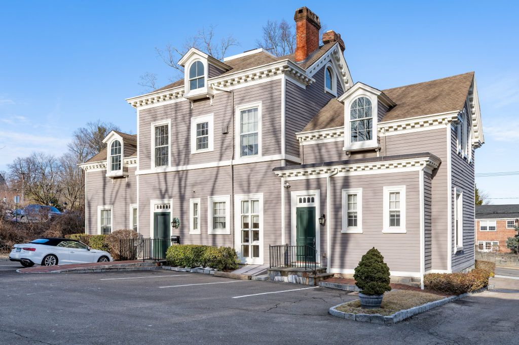 Property photo 2 of 9 <Alttext/>