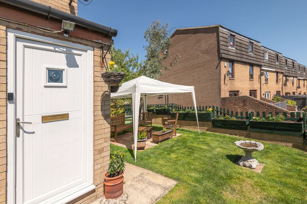 Additional image 17 of 1 bed flat for saleAcaster Drive, Bradford BD12