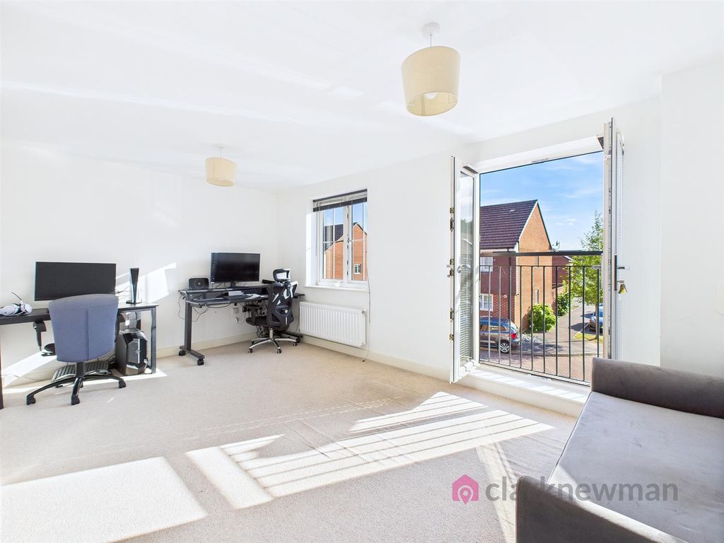 Property photo 2 of 12 Living Room