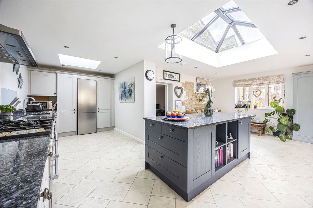 Property photo 3 of 15 Picture No. 15