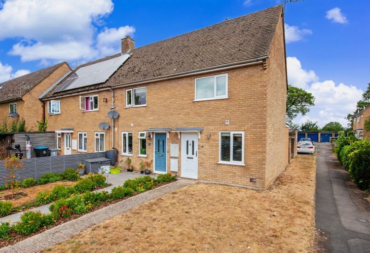 Property photo 1 of 9 335255