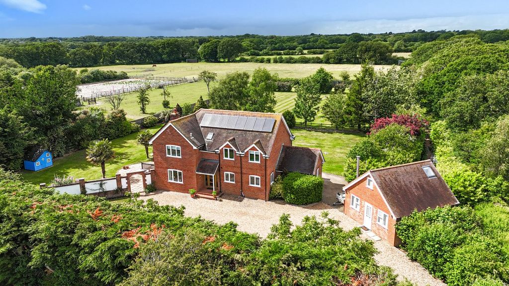 Property photo 1 of 32