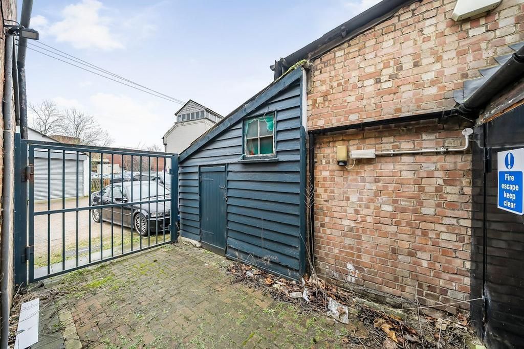 Property photo 3 of 3