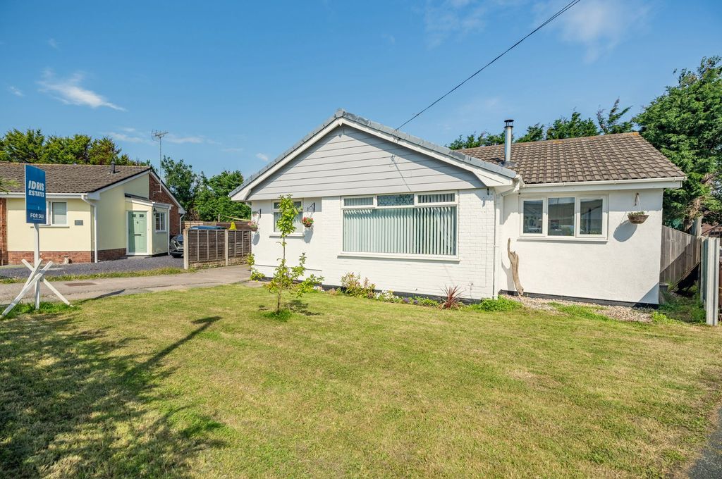 Property photo 2 of 14
