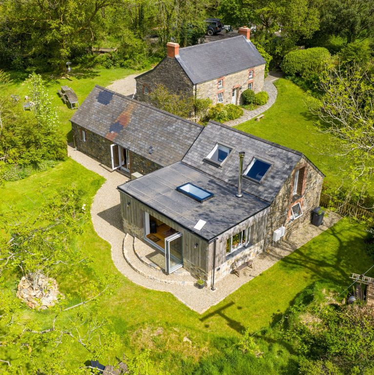 Property photo 1 of 59