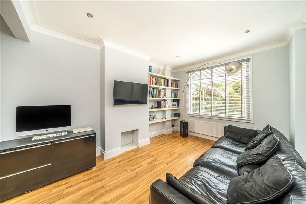Property photo 2 of 10