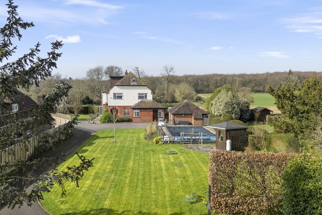 Property photo 2 of 29