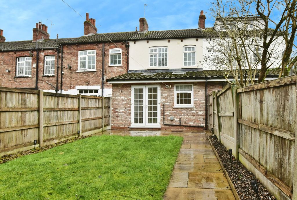 Property photo 2 of 11 Pbox-Img.Jpg