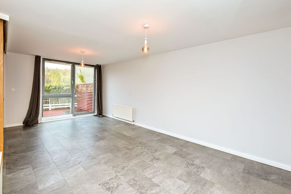 Property photo 2 of 18 Property Image 2