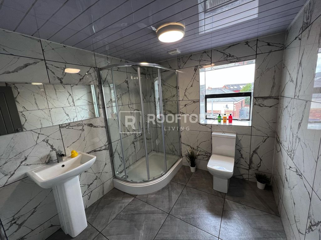 Property photo 1 of 12 Property Photo