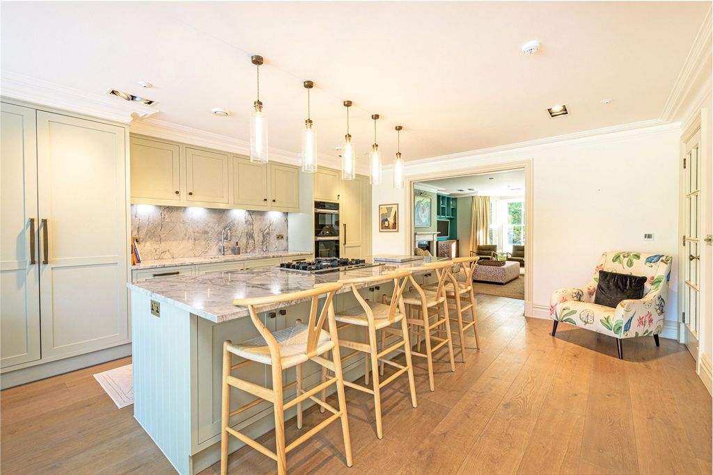 Property photo 2 of 16 Kitchen