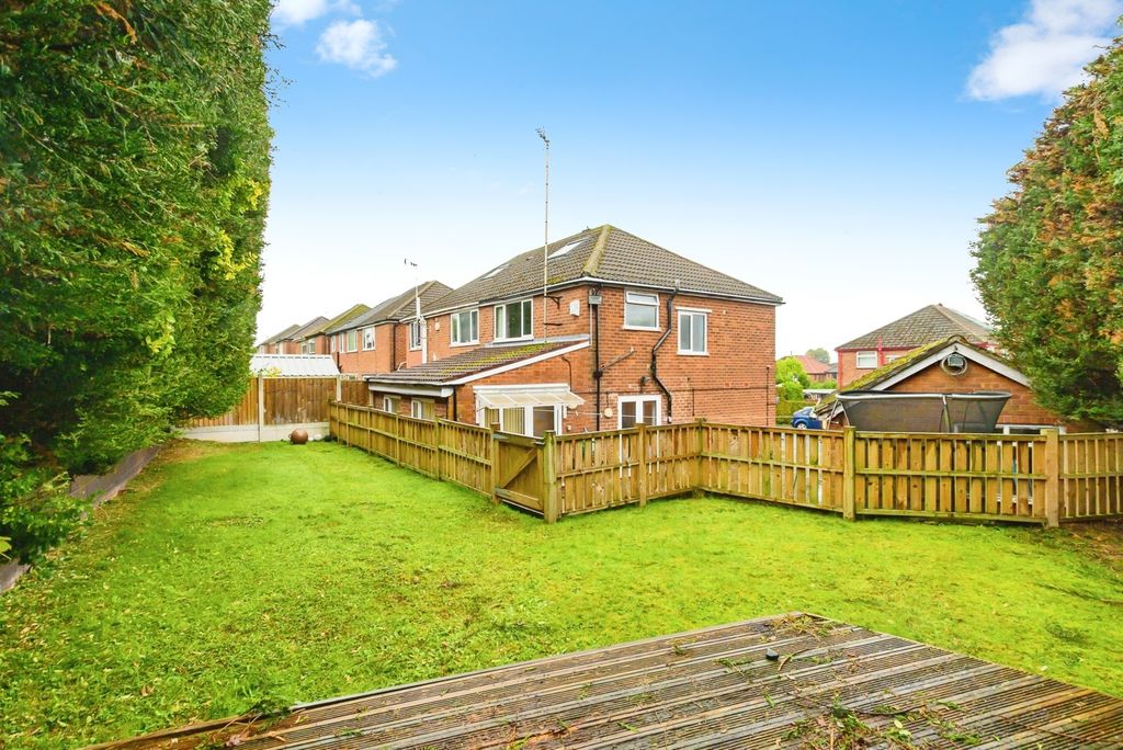 Property photo 2 of 18 Photo