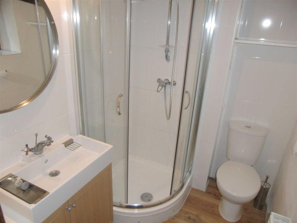 Property photo 2 of 3
