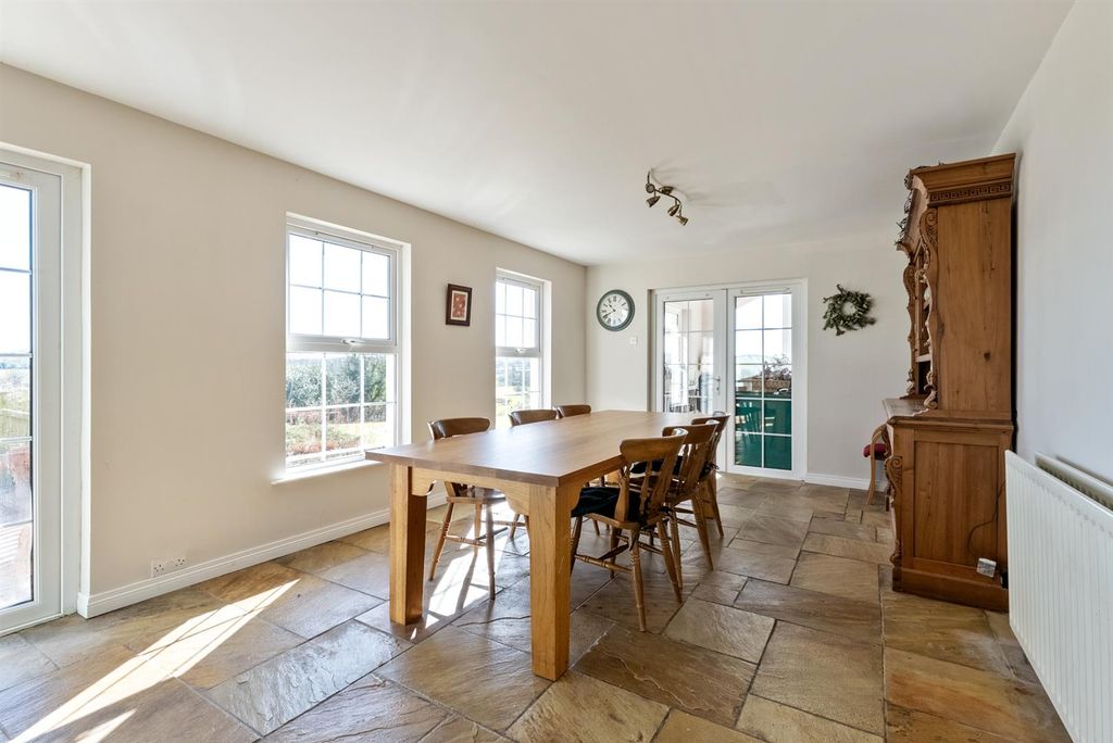 Additional image 12 of 5 bed detached house for sale39 Cherryhill Road, Ballynahinch BT24