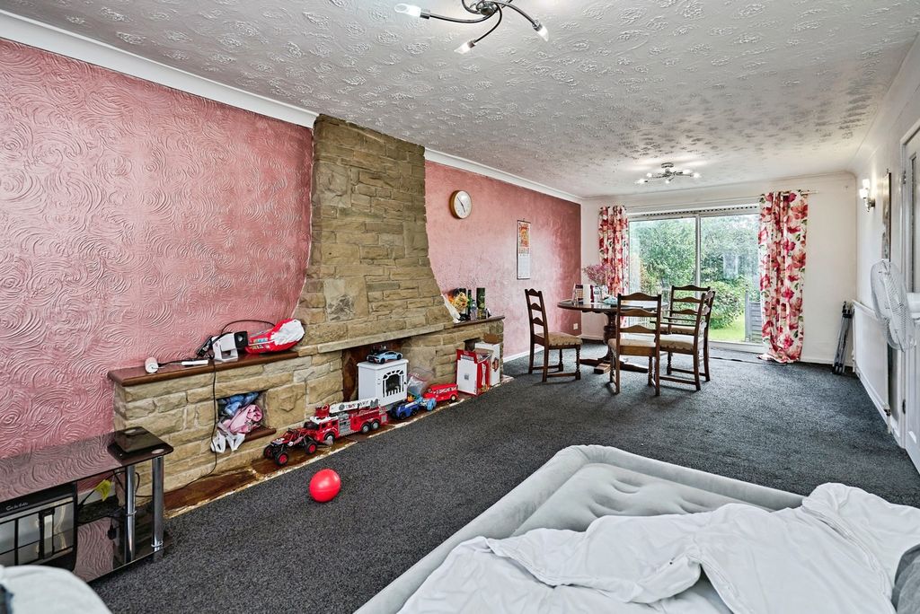 Property photo 2 of 20 Pbox-Img.Jpg