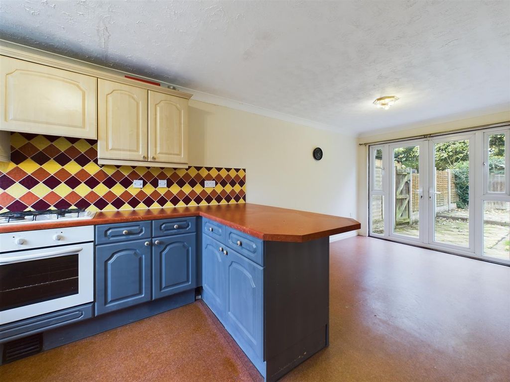 Property photo 3 of 14 Cam03975G0-Pr0046-Still002.Jpg