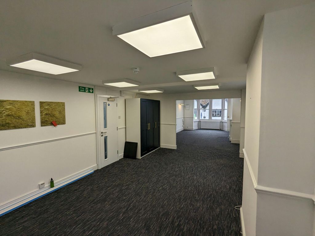 Property photo 3 of 3 1000001437.Jpg
