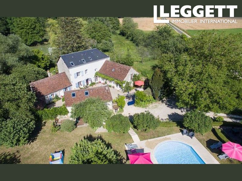 Property photo 3 of 10