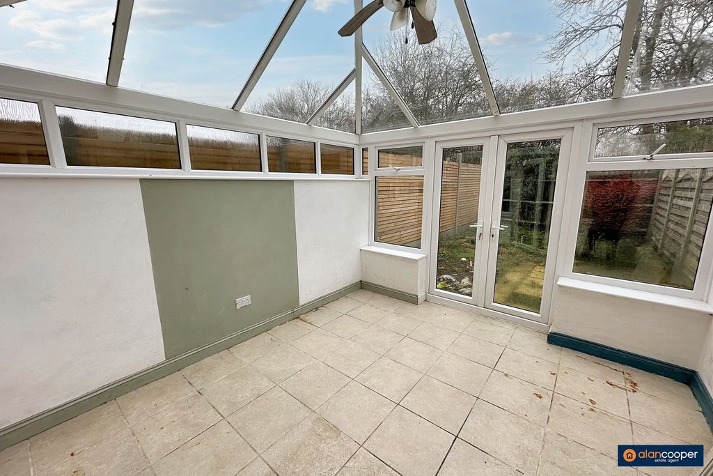 Property photo 3 of 13 3933097