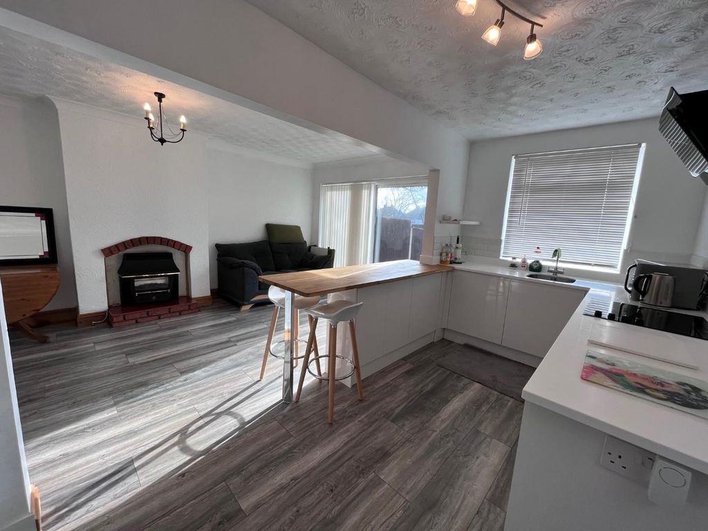 Property photo 2 of 18 Open Plan  Kitchen Dining Room.Jpg
