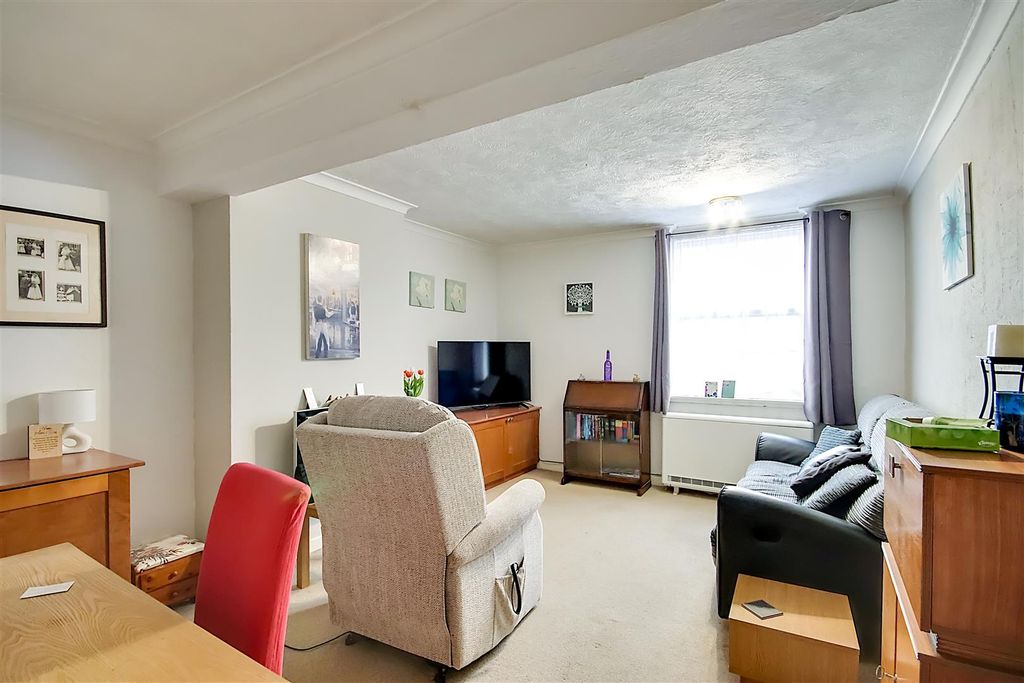 Property photo 2 of 7 Img_2060-Img_2062.Jpg