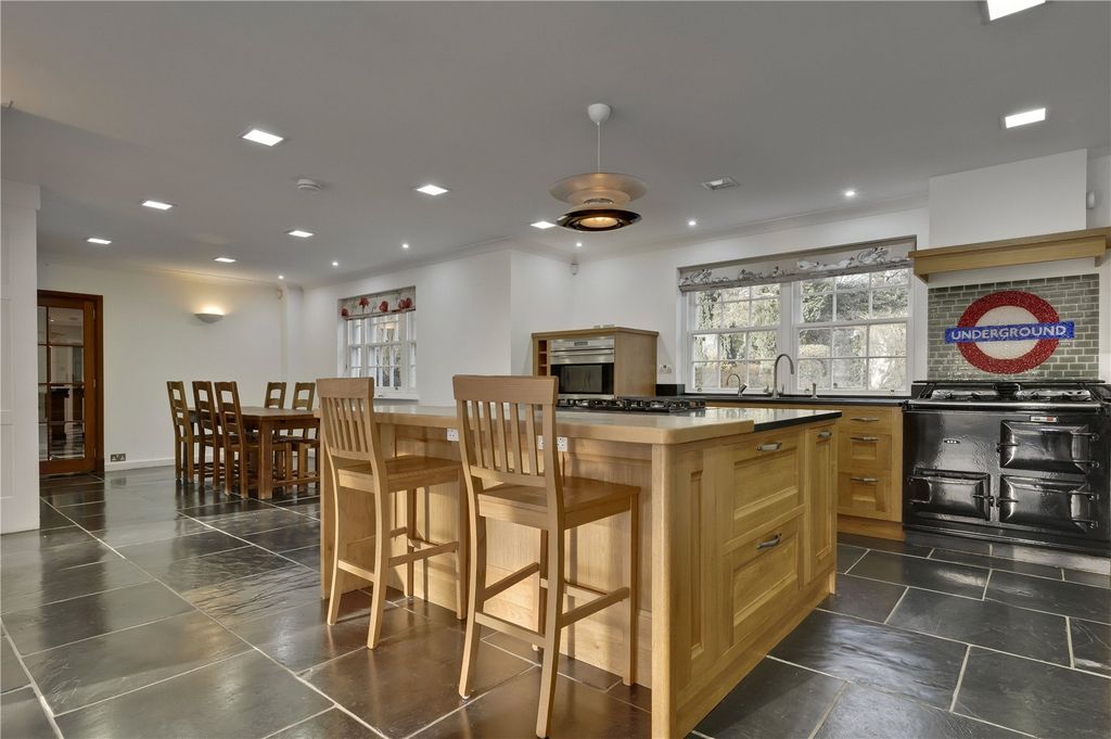 Property photo 3 of 13 Picture No. 22