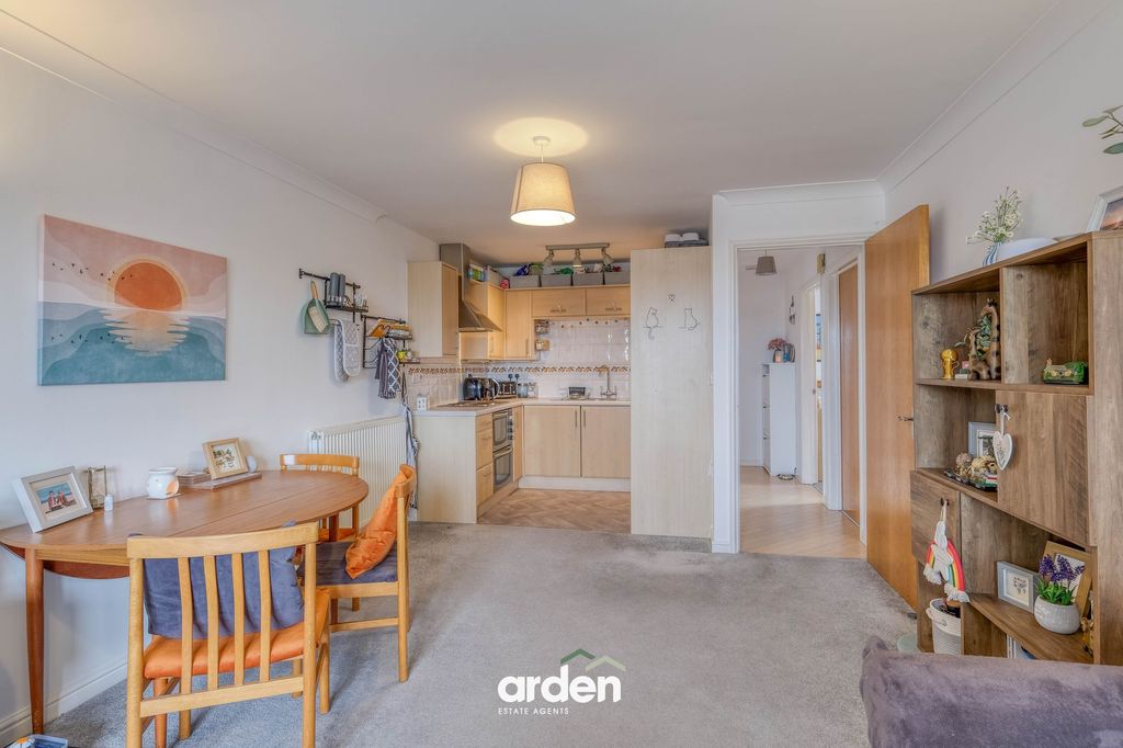 Property photo 2 of 16