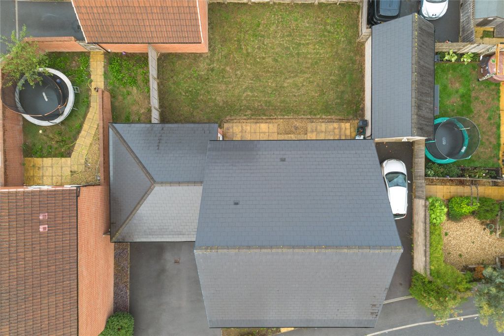 Property photo 2 of 23 Picture No. 06