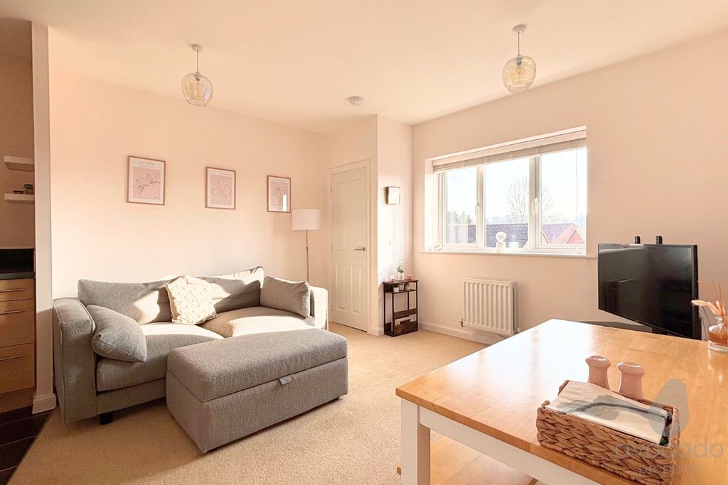 Property photo 3 of 13 4295973