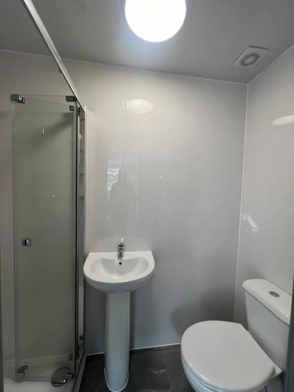 Property photo 1 of 3