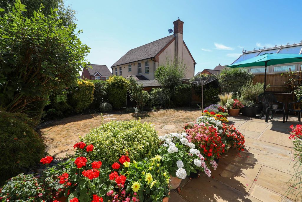Property photo 2 of 15
