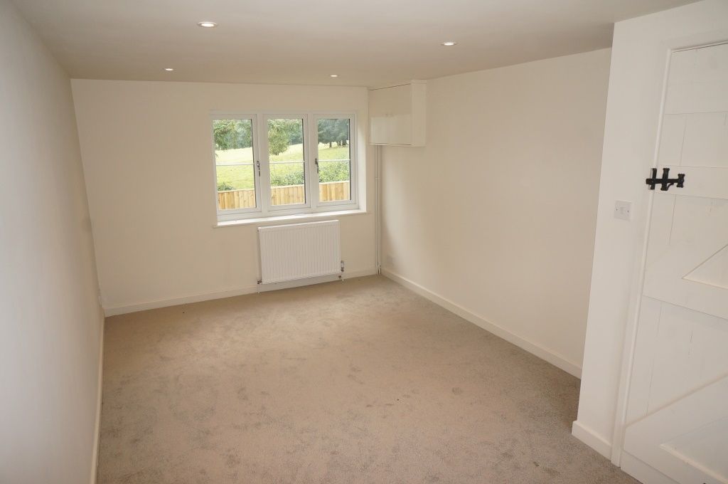 Property photo 3 of 10 Living Room