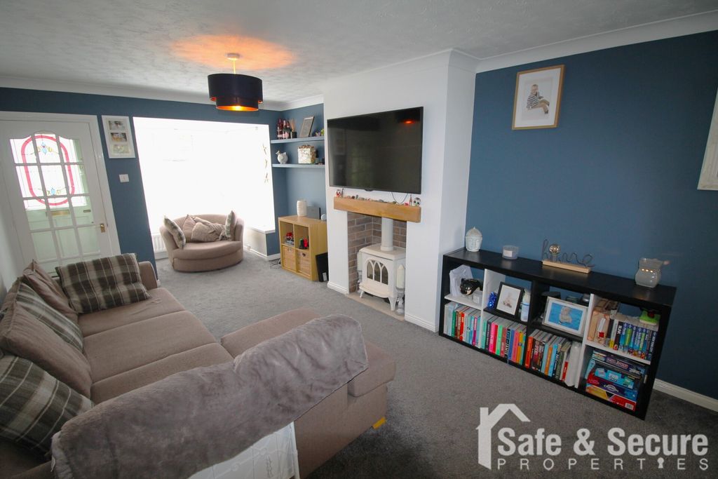 Property photo 3 of 15 Img_1224