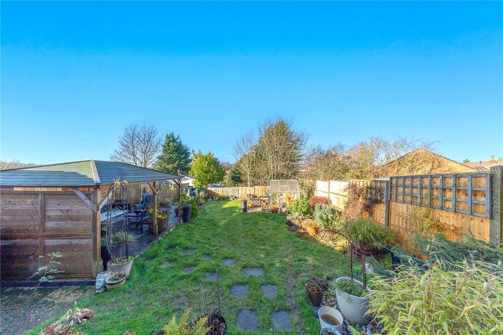 Property photo 2 of 28 Picture No. 05