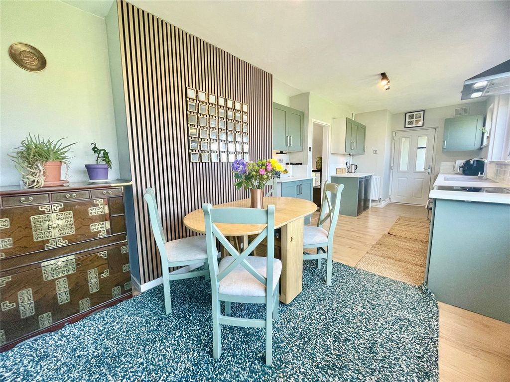 Property photo 3 of 22 Dining Kitchen