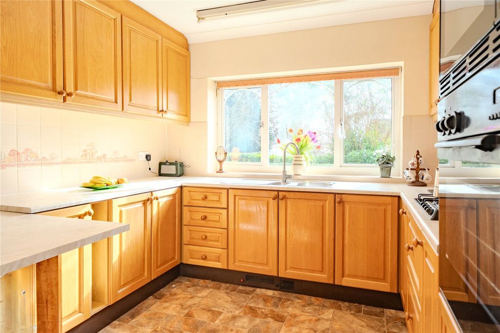 Property photo 3 of 20 Picture 3