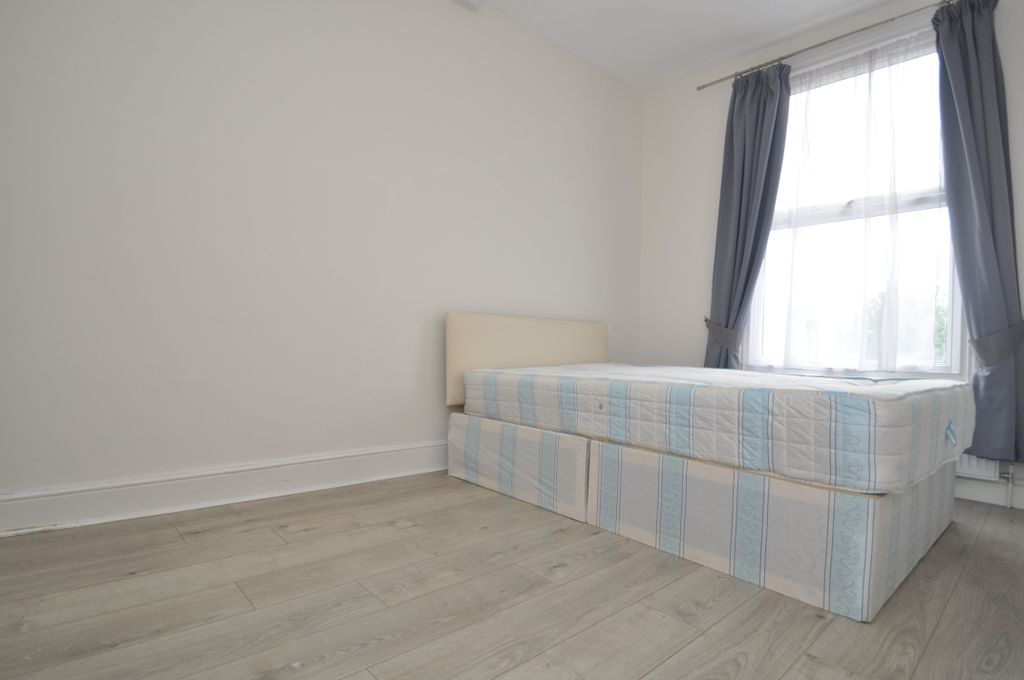 Property photo 3 of 4