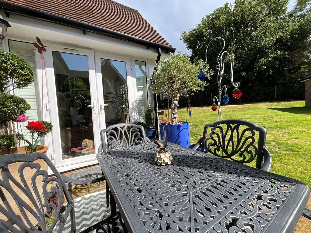 Property photo 3 of 11 3