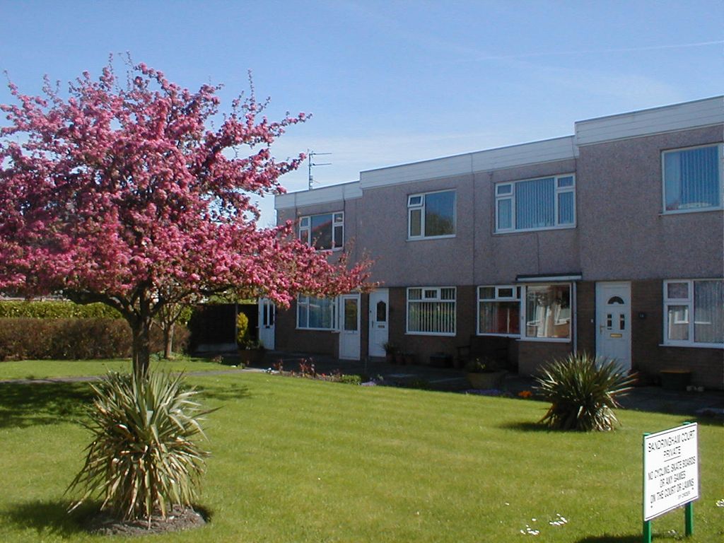 Property photo 1 of 6 Sandringham Court